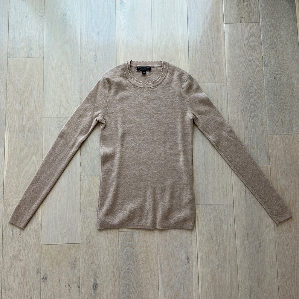Banana Republic 100% Merino Wool Sweater Size XS